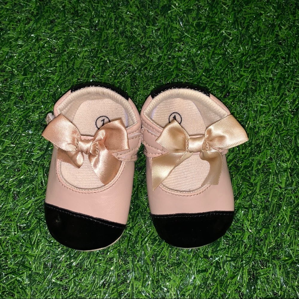 Nude and black toe ballet baby shoes 0-3m